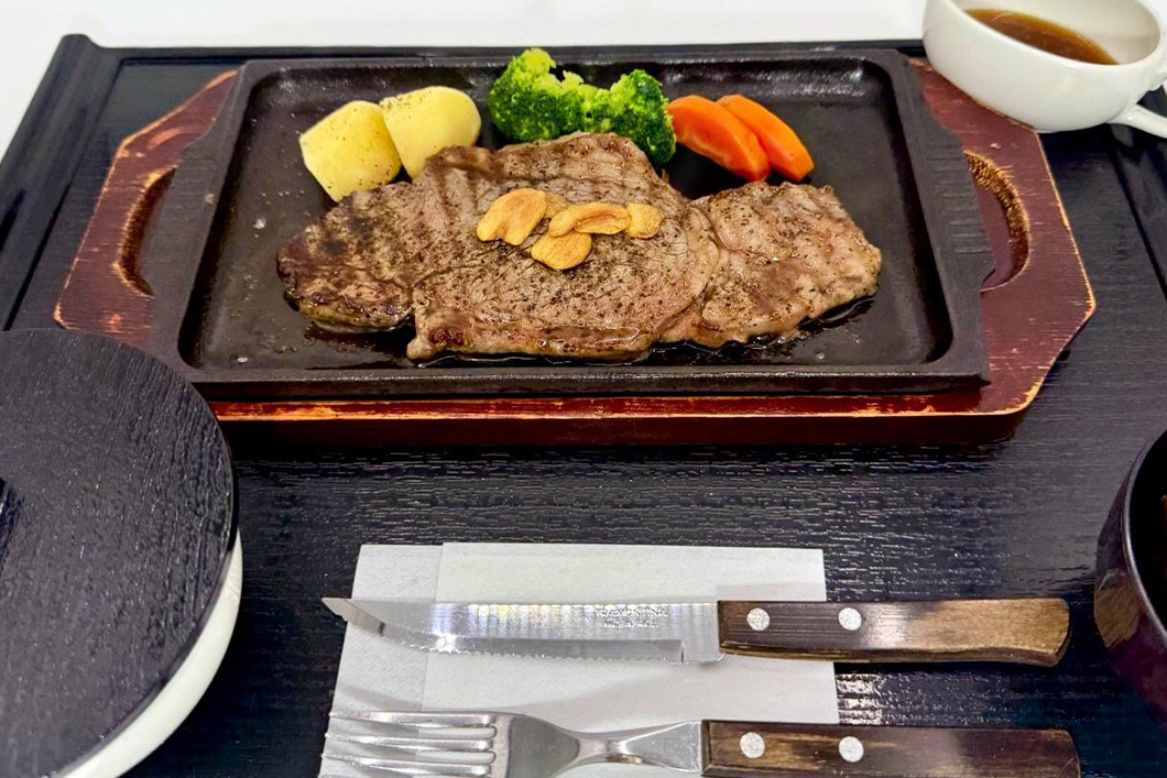 サーロインステーキ定食