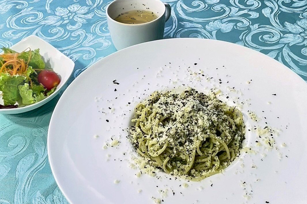 チーズたっぷりジュノベーゼパスタ