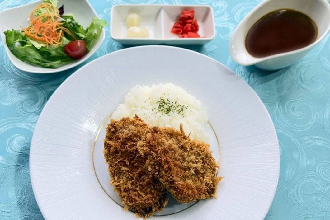 ふやせる三元豚ヒレカツカレー