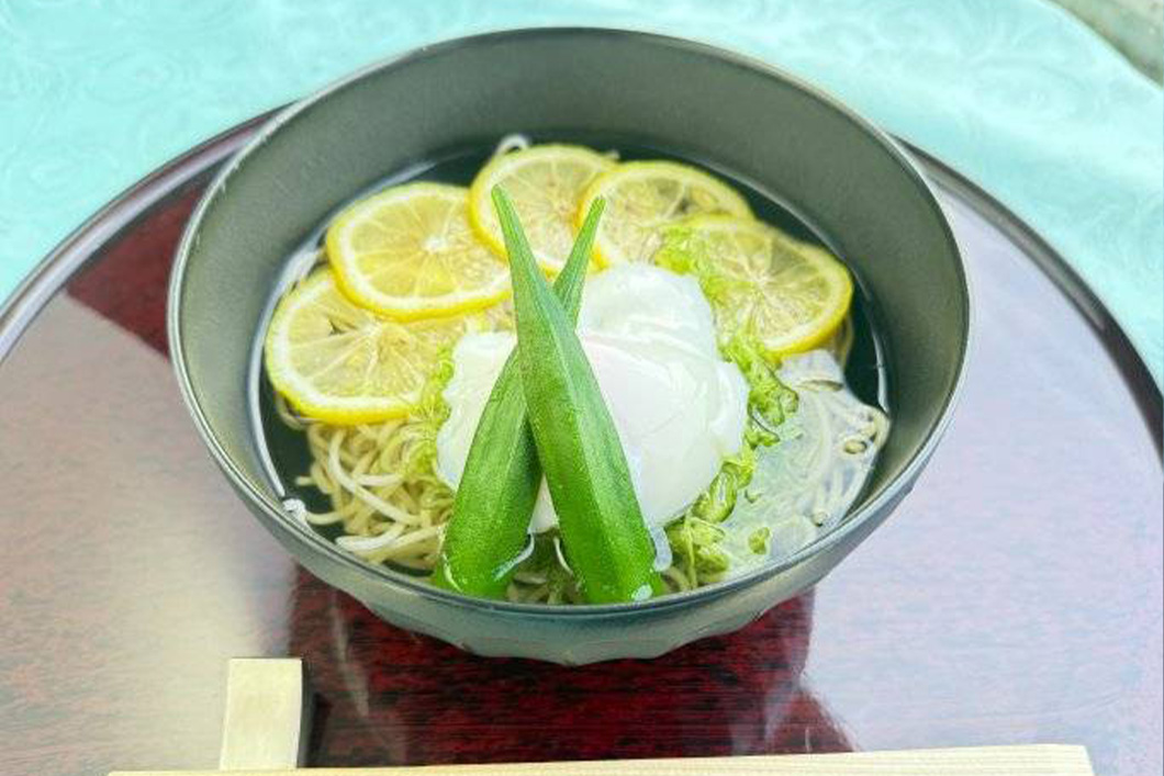更科　冷やしレモン蕎麦